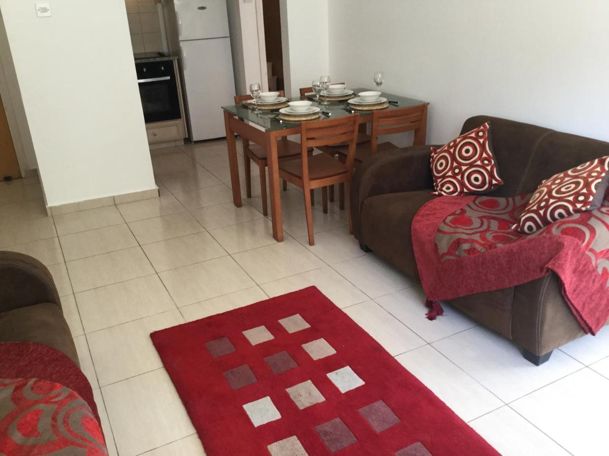 Poolside 2 Bedroom Apt, Paphos Riviera, Universal Area Dış mekan fotoğraf