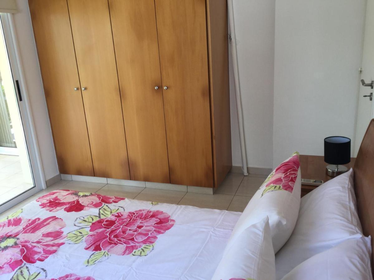 Poolside 2 Bedroom Apt, Paphos Riviera, Universal Area Dış mekan fotoğraf